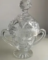 kryształowa bomboniera vintage — ujęcie 5
