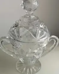 kryształowa bomboniera vintage — ujęcie 4
