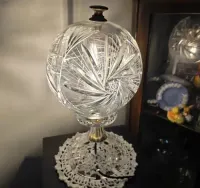 Kryształowa lampa stołowa huta Julia — ujęcie 3