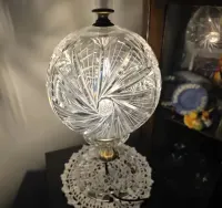 Kryształowa lampa stołowa huta Julia — ujęcie 4