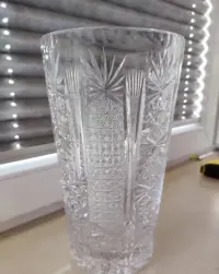 Kryształowy wazon PRL — ujęcie 2