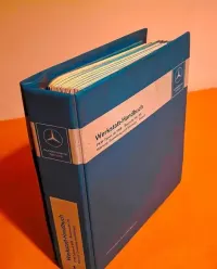 Książka napraw samochodu Mercedes W115 z 1968 r. — ujęcie 2