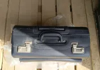 Kufer lotniczy Tzw pilotka — ujęcie 2