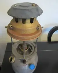 Lampa naftowa cisnieniowa vapalux HELIFAX 1943 — ujęcie 3