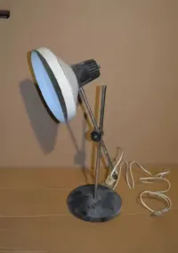 Lampa warsztatowa lampa biurkowa z prl — ujęcie 2