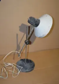 Lampa warsztatowa lampa biurkowa z prl — ujęcie 3
