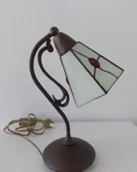 Lampka nocna witrażowa z PRL-u — ujęcie 3