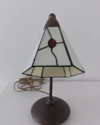 Lampka nocna witrażowa z PRL-u — ujęcie 4