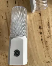 Lampki do kontaktu. Swiatlo na zmierzch — ujęcie 2