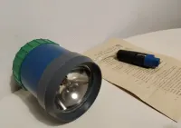 Latarka samochodowa z czasów PRL, nowa — ujęcie 2