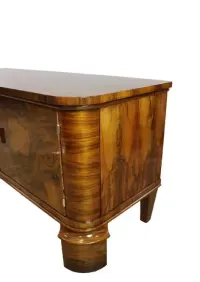 Mały bufet / niska komoda art - deco po renowacji / fornir orzech / antyki — ujęcie 3
