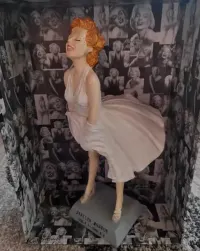 Marilyn Monroe pudełko do dioramy — ujęcie 4