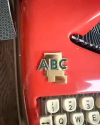 Maszyna do pisania ABC — ujęcie 4