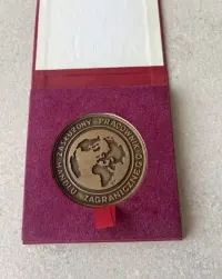 Medal PRL - zasłużony pracownik handlu zagranicznego — ujęcie 3