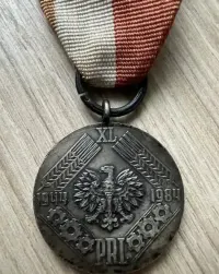 Medal ,,Walka, Praca, Socjalizm", — ujęcie 3