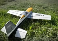 Model samolotu RC EXTRA 300 — ujęcie 3