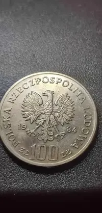 Moneta 100 zł z 1984 roku 40 Lat PRL — ujęcie 2