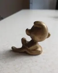 Mosiężny bobas figurka pełna — ujęcie 4