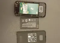 Nokia model 5530 uszkodzona dla kolekcjonerów — ujęcie 3