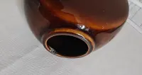 Okrągły wazon Pruszków porcelit — ujęcie 4