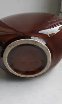 Okrągły wazon Pruszków porcelit — ujęcie 5