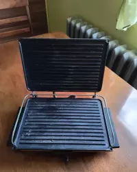 Opiekacz stary AKA Electric K1600S — ujęcie 3