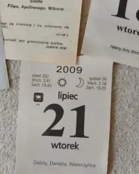 Oryginalna kartka z kalendarza rok od 1970 do 2026 — ujęcie 5