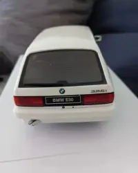 Otto Bmw E30 Touring M Pack 1:18- — ujęcie 3