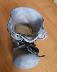 Ozdobne but ceramiczny — ujęcie 3