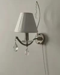 Piękny żyrandol i kinkiety — ujęcie 4