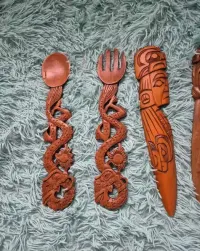 Płaskie rzeźby 4 i kolumna cena za całość — ujęcie 2