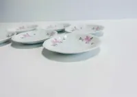 Podstawki pod filiżanki Vintage Karolina / Talerzyki pod filiżanki PRL — ujęcie 4