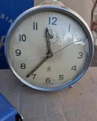 Poltik budzik stary — ujęcie 3