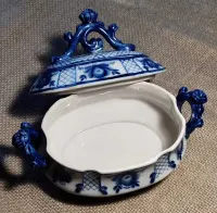 Porcelanowa bomboniera Ghzel, Rosja — ujęcie 3