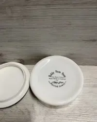 porcelanowe puzderko  kolekcjonerskie — ujęcie 5