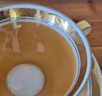 Porcelanowe trio kawowo herbaciane — ujęcie 3