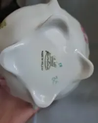 Porcelanowy dzbanek i cukiernica Karolina — ujęcie 3