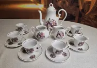 Porcelanowy serwis kawowo-herbaciany firmy Fena Porzellan — ujęcie 2