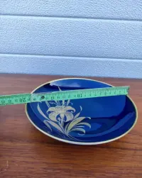 Porcelanowy talerz dekoracyjny - ozdobny - Kaiser - Kobaltowy - V — ujęcie 3