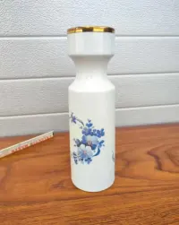 Porcelanowy wazon Jaeger - vintage -design - Ciekawy kształt - U — ujęcie 5