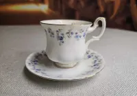 Porcelanowy zestaw śniadaniowy Duo firmy Royal Albert Memory Lane — ujęcie 2