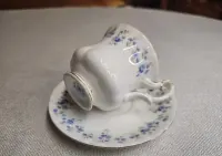 Porcelanowy zestaw śniadaniowy Duo firmy Royal Albert Memory Lane — ujęcie 5