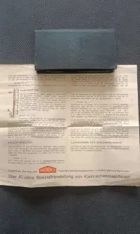 PRODUX kalkulator mechaniczny z rysikiem i instrukcją, komplet — ujęcie 5