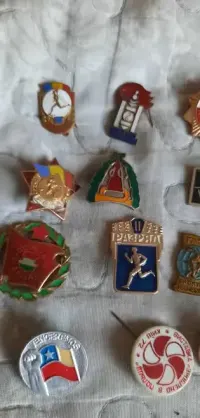Przypinki prl zestaw — ujęcie 2