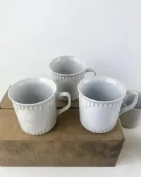 Pudełko starych ceramicznych kubków 6 szt Chodzież 6 szt — ujęcie 4