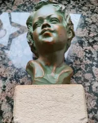 Rzeźba Popiersie Chłopca – Sygnatura Y.V. 234 — ujęcie 5