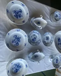 Serwis porcelany MIŚNIA wzór cebulowy( zwiebelmuster)  MEISSEN UNIKAT — ujęcie 2