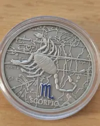 Skorpion srebrny numizmat„Mennica Polska”, „Srebro 925” oraz „Stan menniczy / Igła / Nigdy nieotwierany” — ujęcie 3