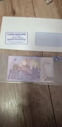 Sprzedam dwa banknoty  0 euro z wizerunkiem warszawy stan UNC  NISKI N — ujęcie 2