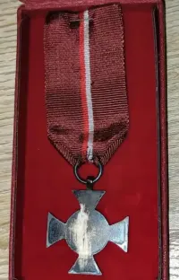 Srebrna Odznaka im. Janka Krasickiego - ZMS / PRL - Komplet z pudełkie — ujęcie 3